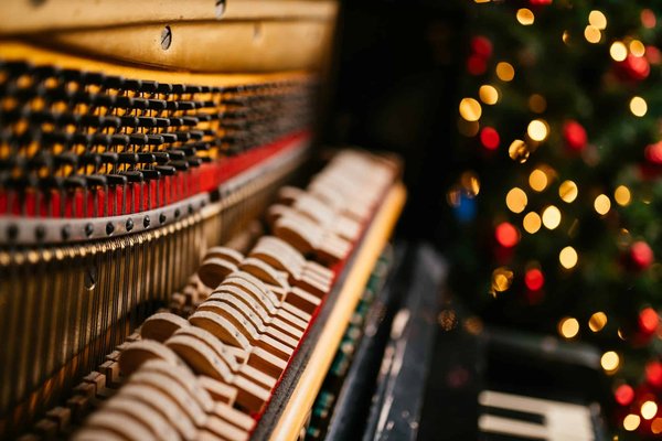What's the safest way to transport a grand piano to a new home in Birmingham?